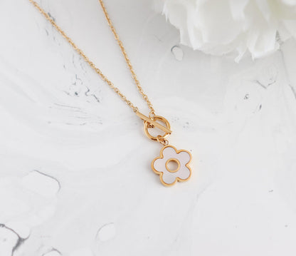 Pearl Flower Necklace