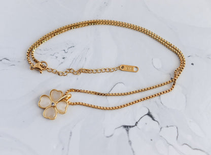 Clover Flower Necklace