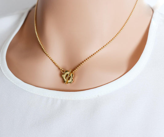 Flower Lock Necklace