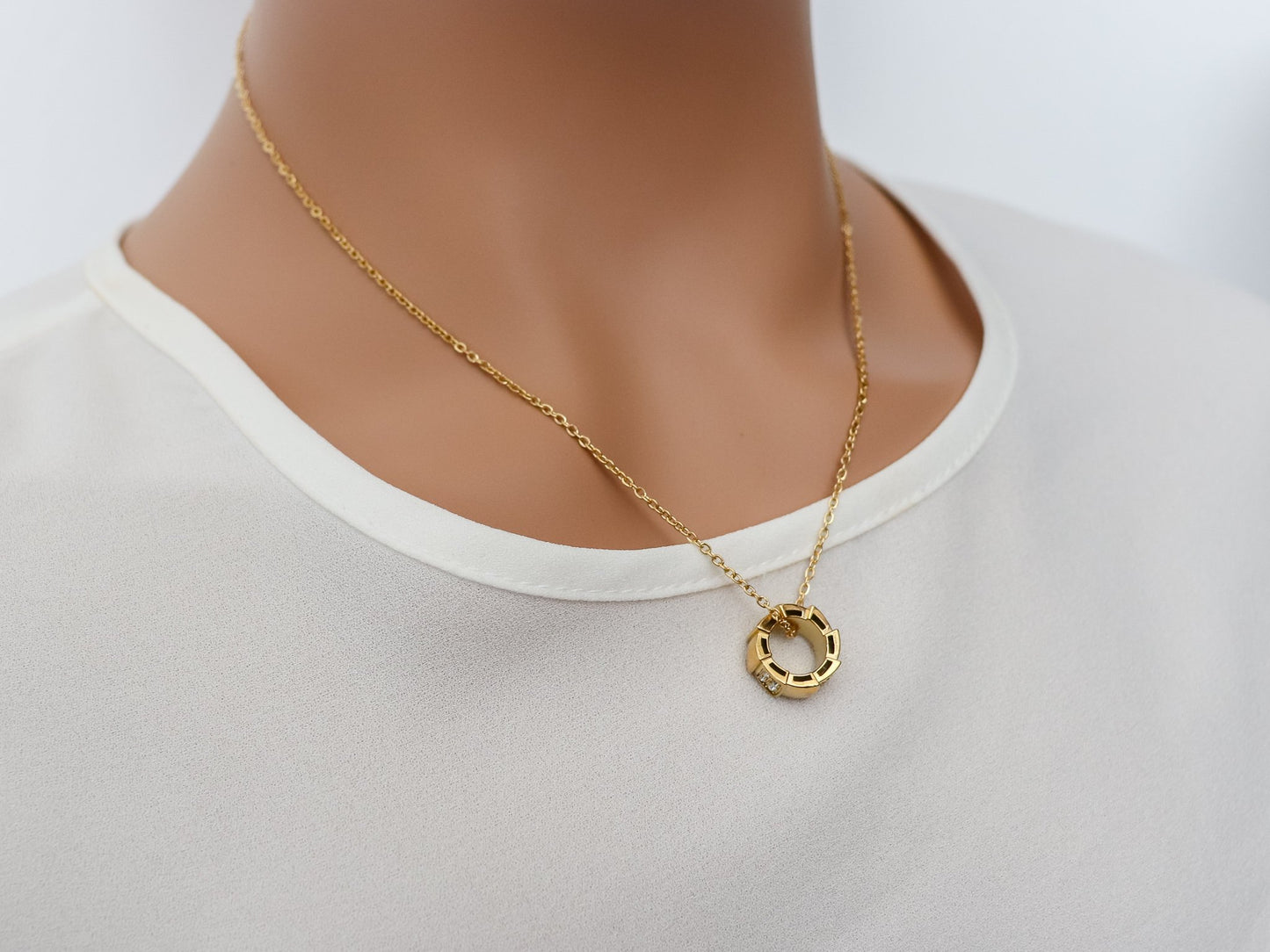 Zircon Stud Circle Pendant Necklace