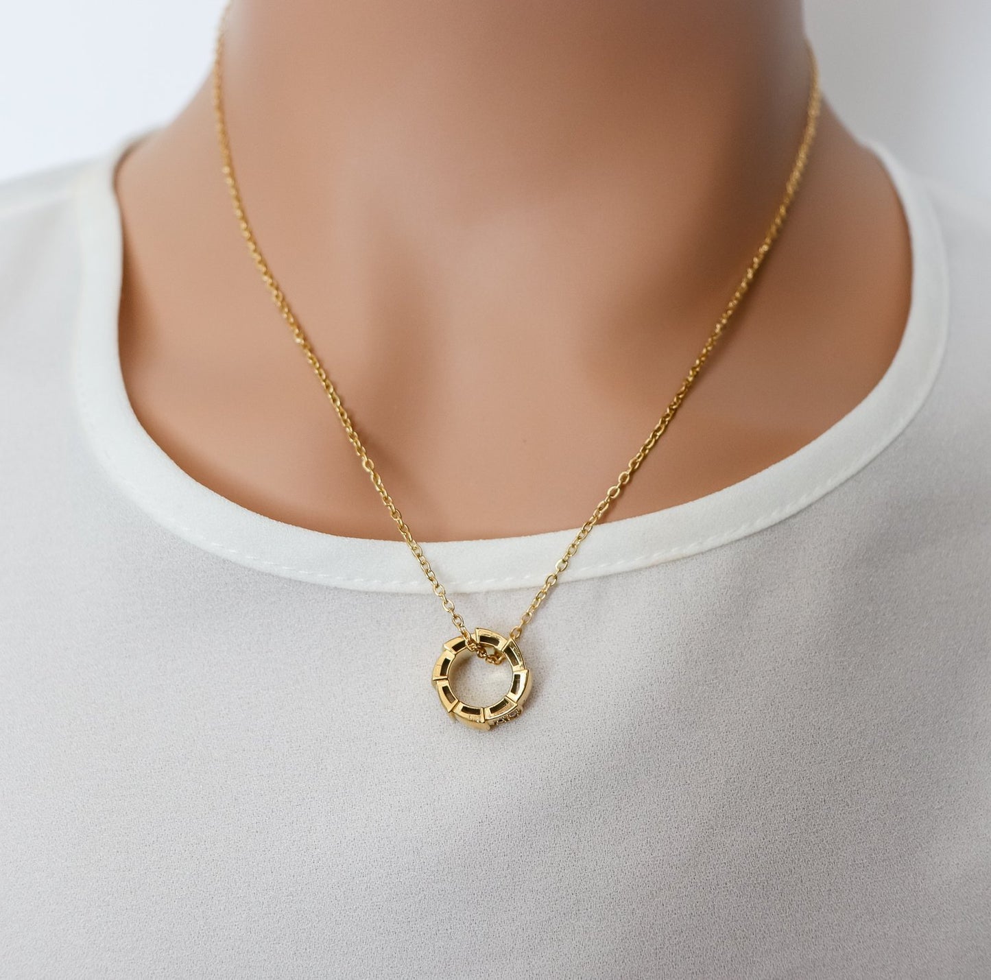 Zircon Stud Circle Pendant Necklace