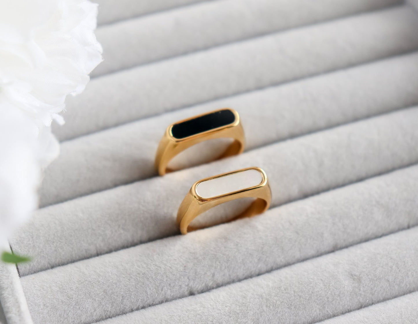 Black/White Stone Ring