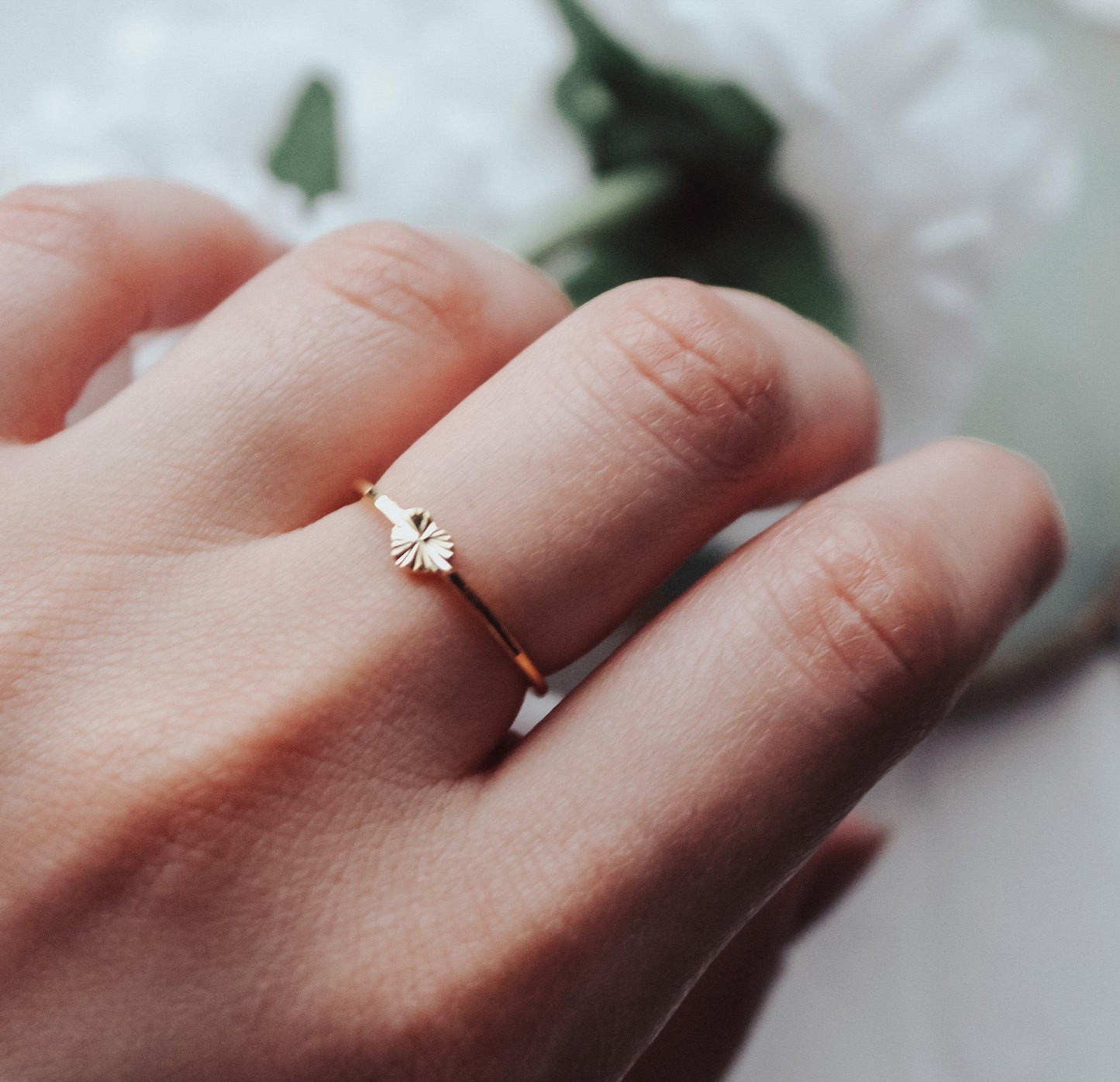 Thin Starburst Heart Ring