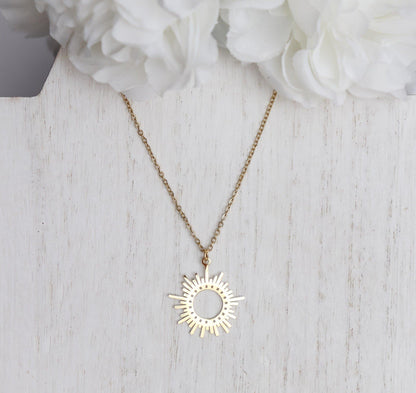 Line Sun Necklace
