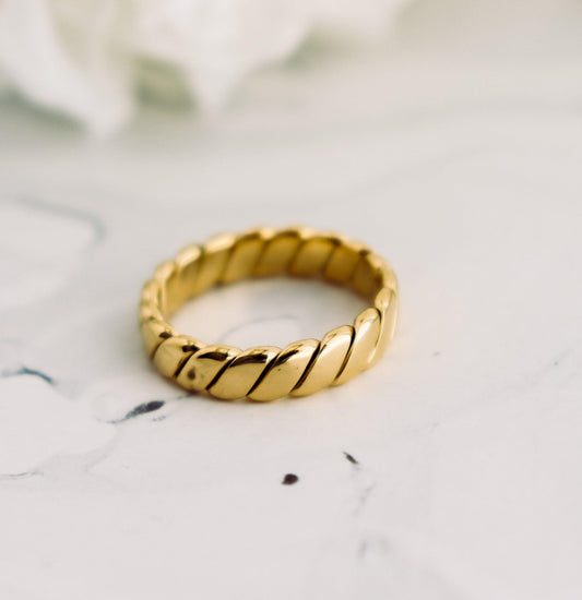 Cruller Ring