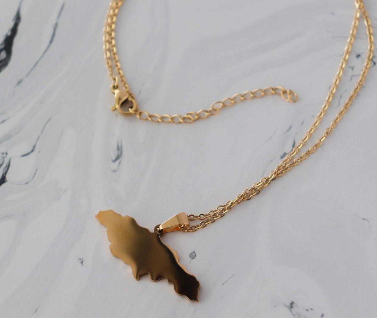 Solid Jamaica Map Necklace