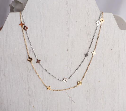 Minimal Clover Star Necklace