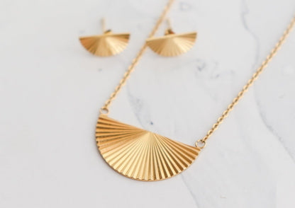 Sunburst Pendant Necklace