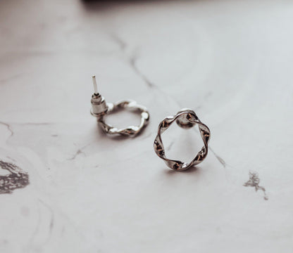 Twisted Circle Stud Earrings